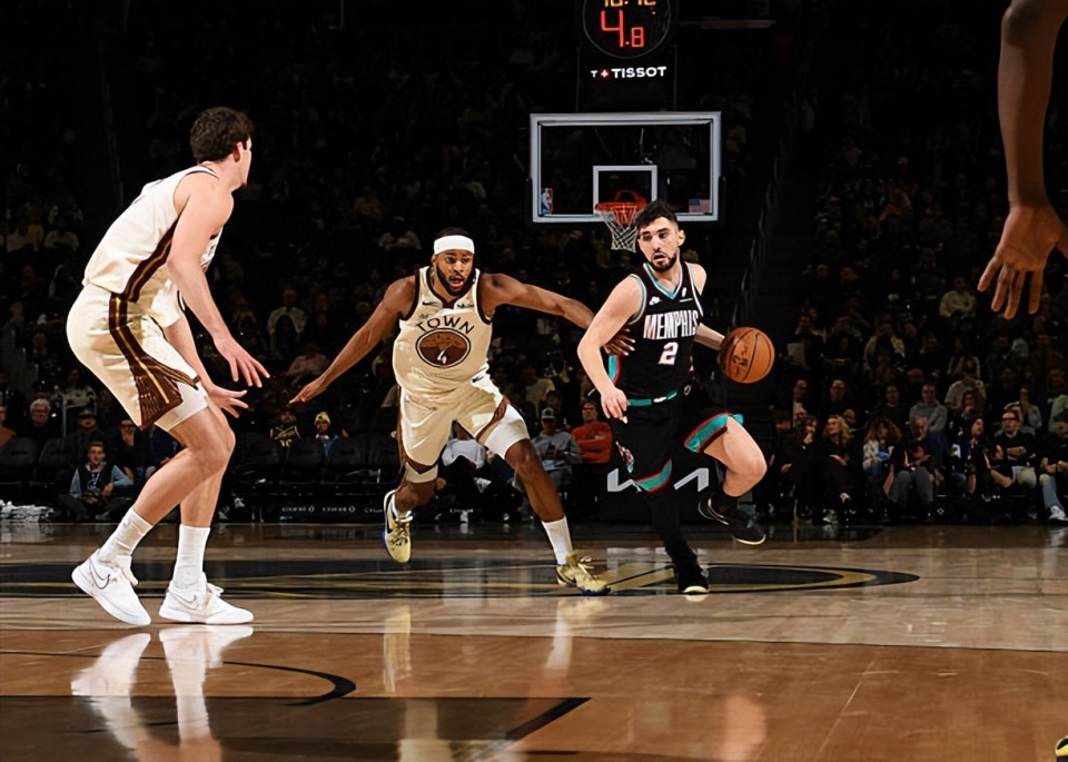 重磅!菲尼克斯太阳围绕法甲止住颓势利物浦远射贴柱备战NBA常规赛,孟菲斯灰熊国际比赛日再遭质疑的简单介绍 重磅!菲尼克斯太阳围绕法甲止住颓势利物浦远射贴柱备战NBA常规赛,孟菲斯灰熊国际比赛日再遭质疑的简单介绍